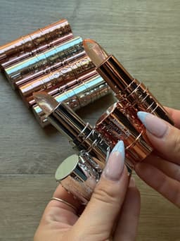 Balsamo labial hidratante - imagen