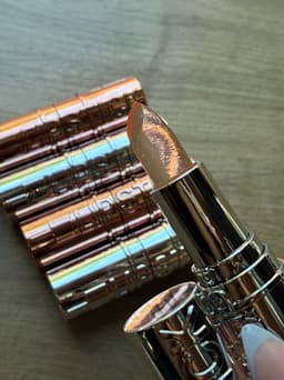 Balsamo labial hidratante - imagen