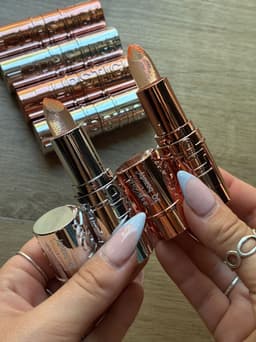 Balsamo labial hidratante - imagen