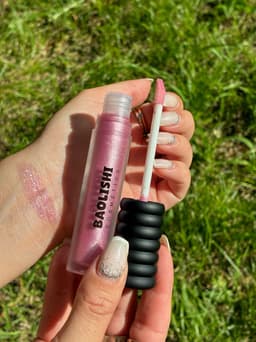 Labial gloss con glitter - imagen