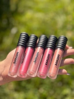 Labial gloss con glitter - imagen