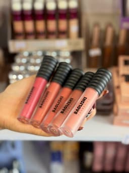 Labial gloss con glitter - imagen