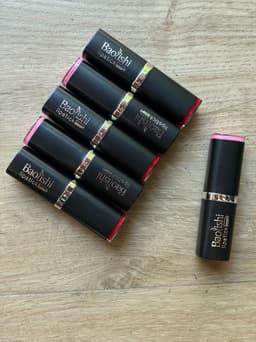 Labial en barra - imagen