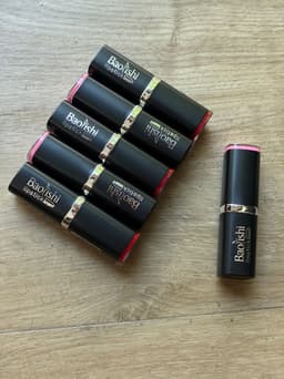 Labial en barra - imagen