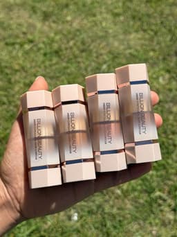 Corrector liquido y contorno doble 2 en 1 - imagen