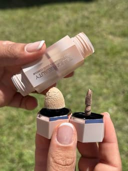 Corrector liquido y contorno doble 2 en 1 - imagen