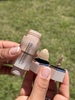 Corrector liquido y contorno doble 2 en 1 - imagen