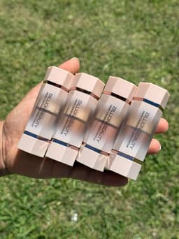 Corrector liquido y contorno doble 2 en 1 - imagen
