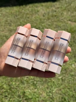 Corrector liquido y contorno doble 2 en 1 - imagen