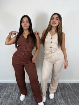 Conjunto de palazo y top por MAYOR( $ 450 c/u Pack de 6 unidades )