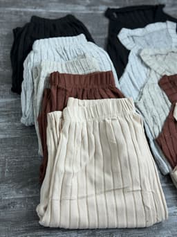Conjunto de palazo y top por MAYOR( $ 450 c/u Pack de 6 unidades ) - imagen