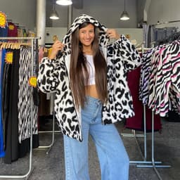 Campera Teddy de Corderito con Diseño Print - imagen