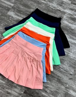 Pollera short tableada deportiva