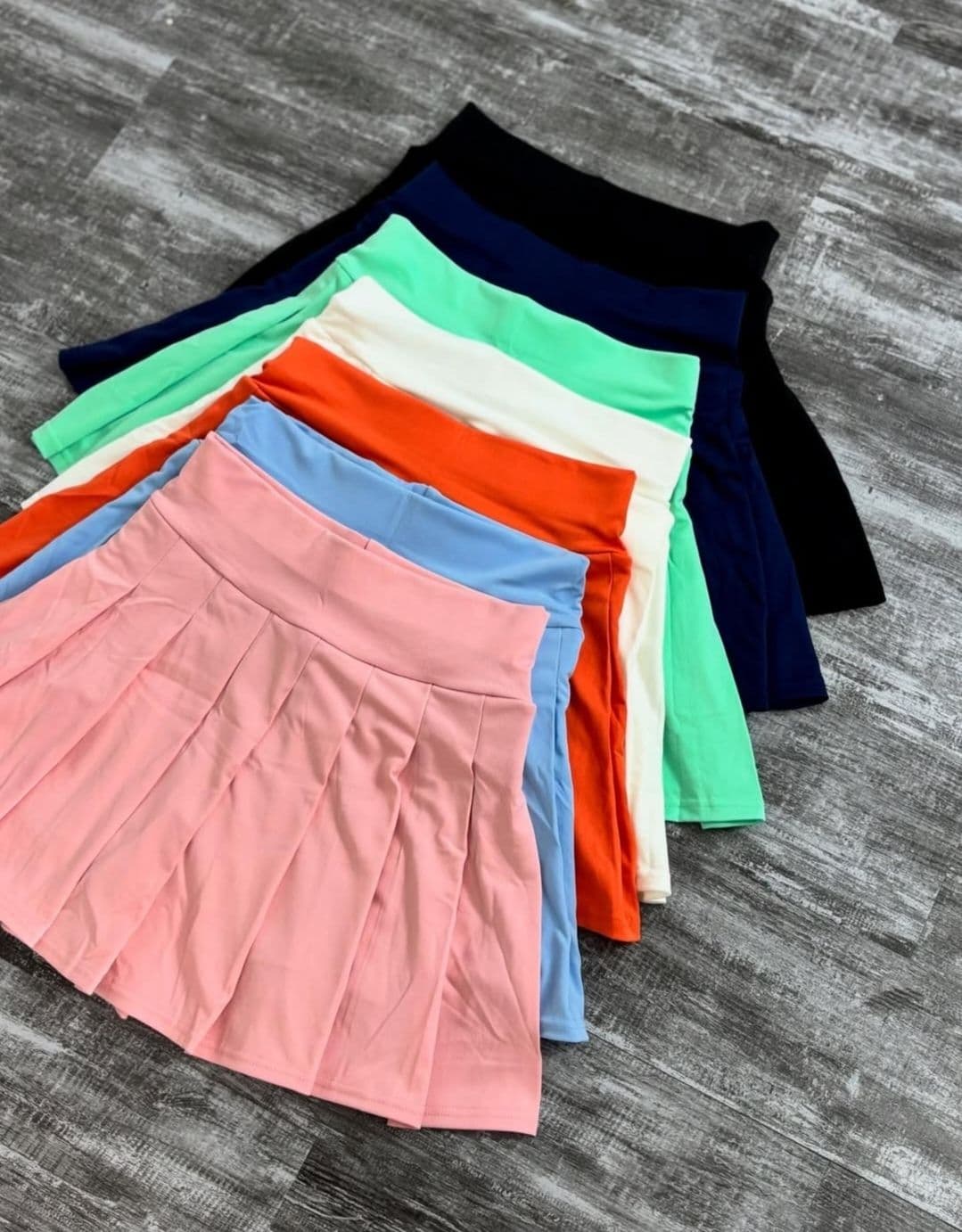 Pollera short tableada deportiva
