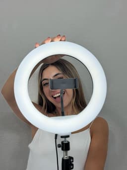 Aro de luz con tripode - imagen