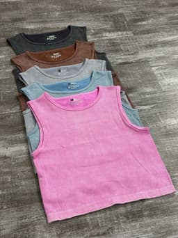 Musculosa Jade por MAYOR ($190 c/u paquete de 6 unidades incluye 3 gris y 3 negras) - imagen