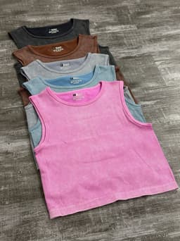 Musculosa Jade por MAYOR ($190 c/u paquete de 6 unidades incluye 3 gris y 3 negras) - imagen