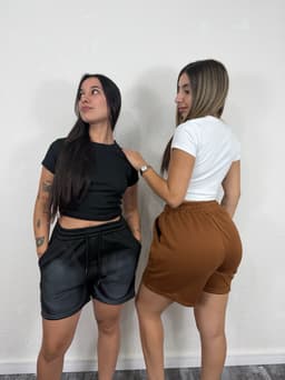 Short deportivo difuminado - imagen