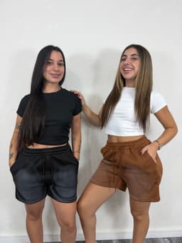 Short deportivo difuminado - imagen