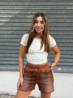 Short deportivo difuminado - imagen