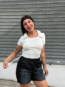 Short deportivo difuminado - imagen