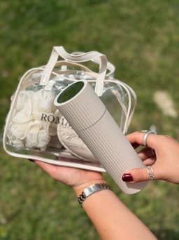 Neceser mas kit aseo personal por MAYOR ($150 c/u paquete de 6 unidades) - imagen