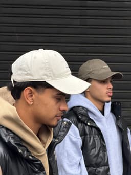 Gorro deportivo unisex por MAYOR ($290 c/un paquete de 6 unidades) - imagen