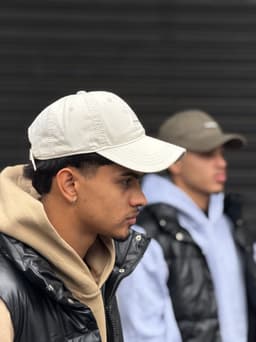 Gorro deportivo unisex por MAYOR ($290 c/un paquete de 6 unidades) - imagen