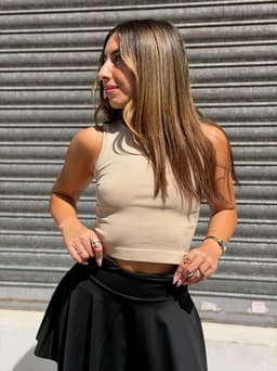 Pollera short deportiva - imagen