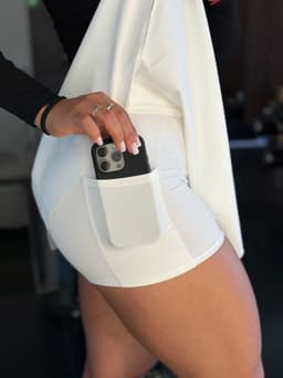 Pollera short deportiva - imagen