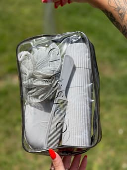 Neceser mas kit para elcuidado personal diario por MAYOR ($150 c/u paquete de 6 unidades) - imagen