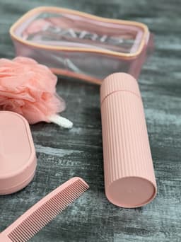 Neceser mas kit para higiene personal - imagen