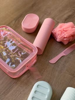 Neceser mas kit para higiene personal - imagen