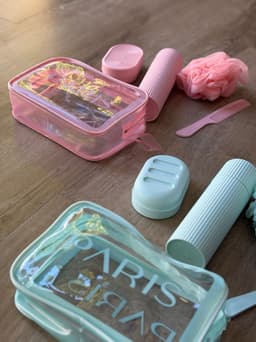 Neceser mas kit para higiene personal - imagen