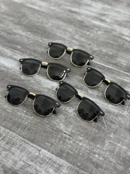 Lentes de Sol oscuros por MAYOR ($150 c/u paquete de 6 unidades) - imagen