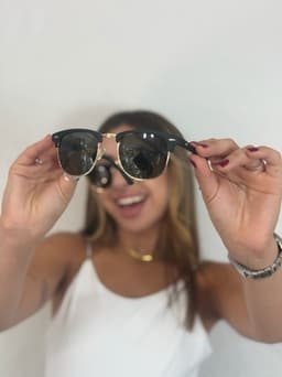 Lentes de Sol oscuros por MAYOR ($150 c/u paquete de 6 unidades) - imagen