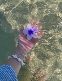 Pinza de Flor Tropical  por MAYOR ($30 c/u paquete de 12 unidades) - imagen