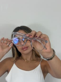 Lentes de Sol transparentes por MAYOR ($150 c/u paquete de 6 unidades) - imagen