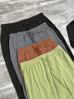 Conjunto de buzo y pollera - imagen