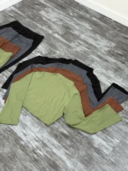 Conjunto de buzo y pollera - imagen
