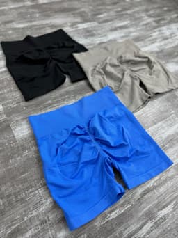 Short con push up Impact - imagen