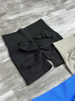 Short con push up Impact - imagen