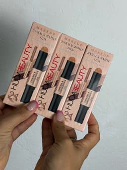 Corrector de Ojeras y Contorno - imagen