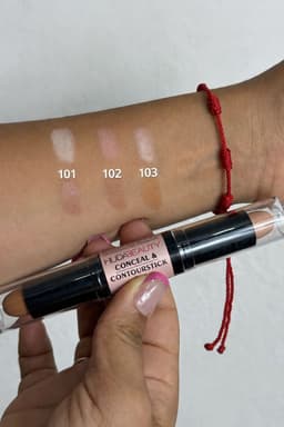 Corrector de Ojeras y Contorno