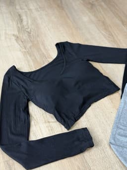 Remera manga larga con Push up - imagen