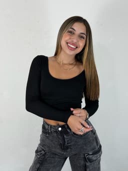 Remera manga larga con Push up - imagen