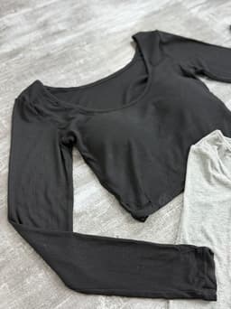 Remera manga larga con Push up - imagen