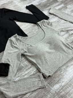 Remera manga larga con Push up - imagen