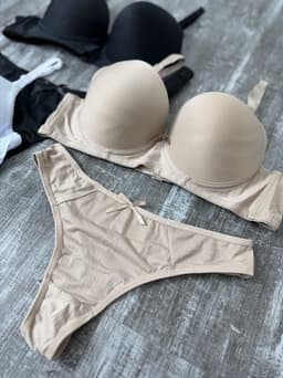 Conjunto de ropa interior - imagen