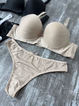 Conjunto de ropa interior - imagen